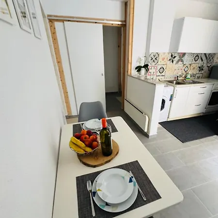 Apartment Z&d - Korak Do Mora *